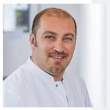 Dr. med. Adjmal Turjalei