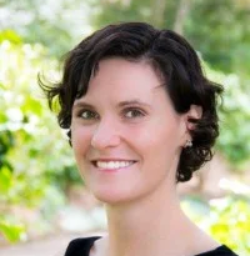 Dr Alexandra McRae