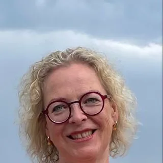 Andrea Zager