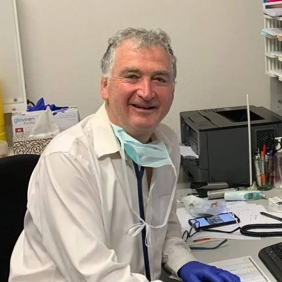 Dr Arthur Zulman