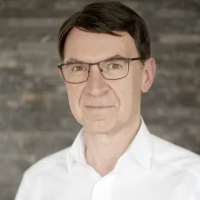 Dr. Dr. med. Bert Grundmann