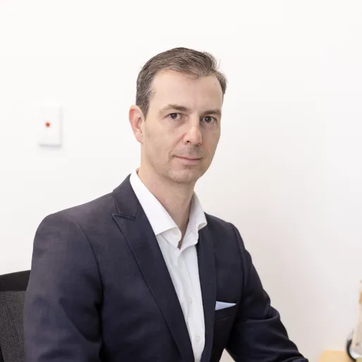 Dr David Graham