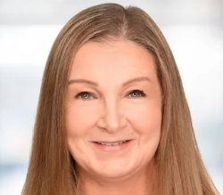 Dr Diana Farlow