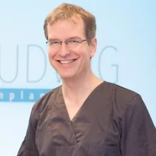 Dr. med. Dr. med. dent. Frank Heller