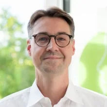 Dr. med. Dr. med. dent. Gregor Santo