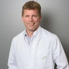 Priv.-Doz. Dr. med. Henning Frenzel