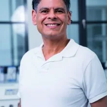 Prof. Dr. med. dent. José Gonzales