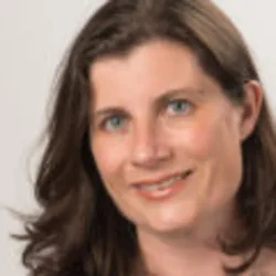 Dr Julie Panetta