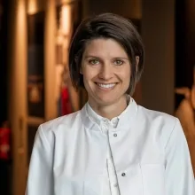 Karoline Schuster