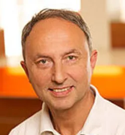 Herr Krzysztof Szypula