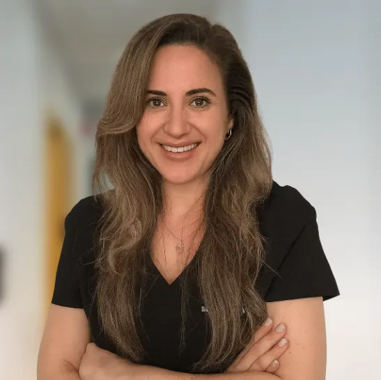 Dr. Laura Mesa