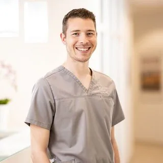 Dr. med. dent. Lennart Riemer