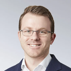Dr Liam McCormick