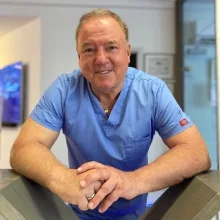 Prof. Dr. Manfred Bender