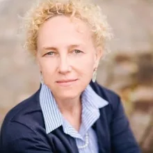 Dr. med. Martina Scham