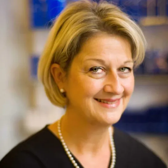 Miss Kerstin Oestreich