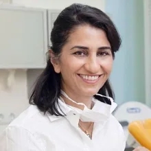 Mitra Kalirad-Schneider