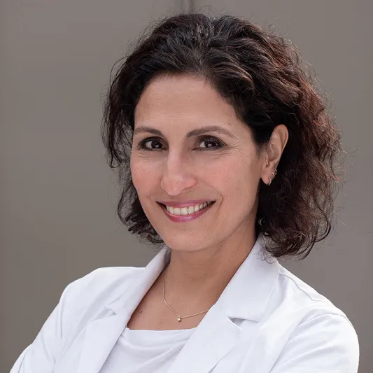 Dr. med. univ. Negar Fakhrai