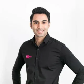 Dr. med. dent. M.Sc. M.Sc. Omid Leylamian