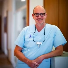 Dr. med. dent. Peter F. Straub