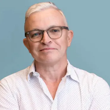 Dr Peter Ryan