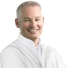 Dr. med. Raimund Völker