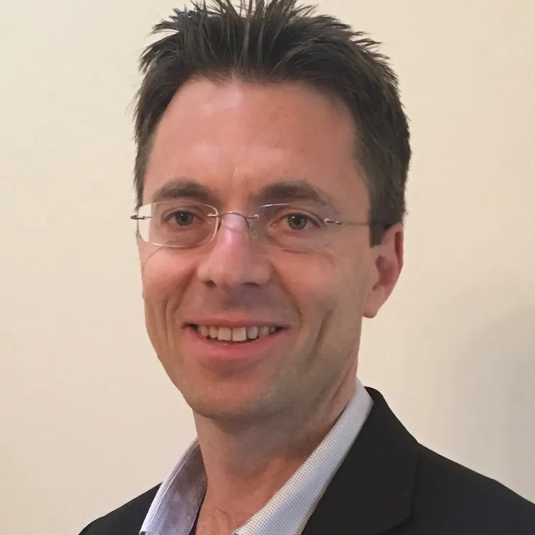 Dr Randall Moshinsky
