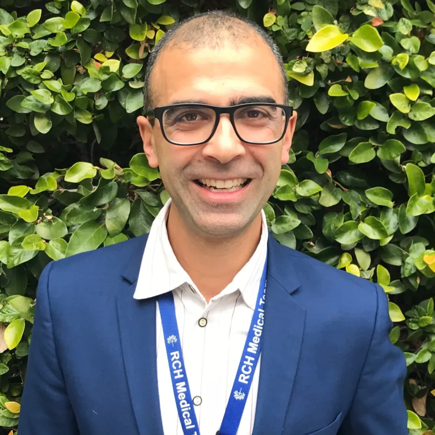 Dr Sam Mehr