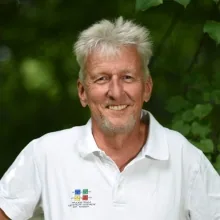 Dr. Stefan Kneer