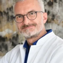 Dr. med. Volker John